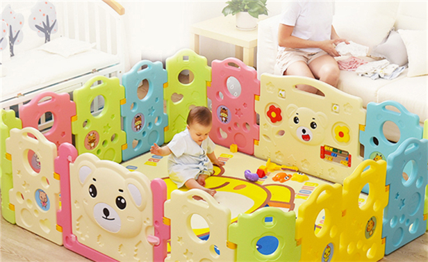 How to Clean a Baby's Playpen?