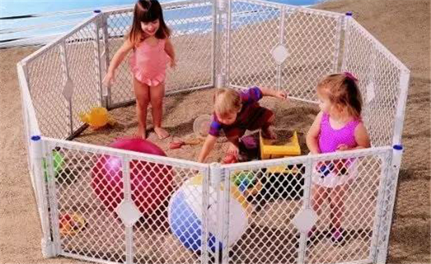 Different Types of Playpens for Your Baby